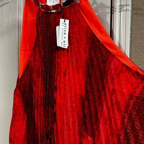 ALICE + Olivia Holiday Halter Top Chaineck Pleated vibrant Md fits Sm-Lg NWT - Picture 12 of 17